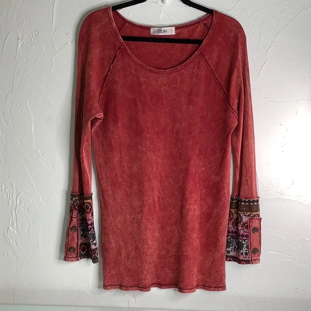 Able Thermal Raglan Wine Wash waffle knit Embellished Cuffs LS top size 1XL EUC - Picture 2 of 15